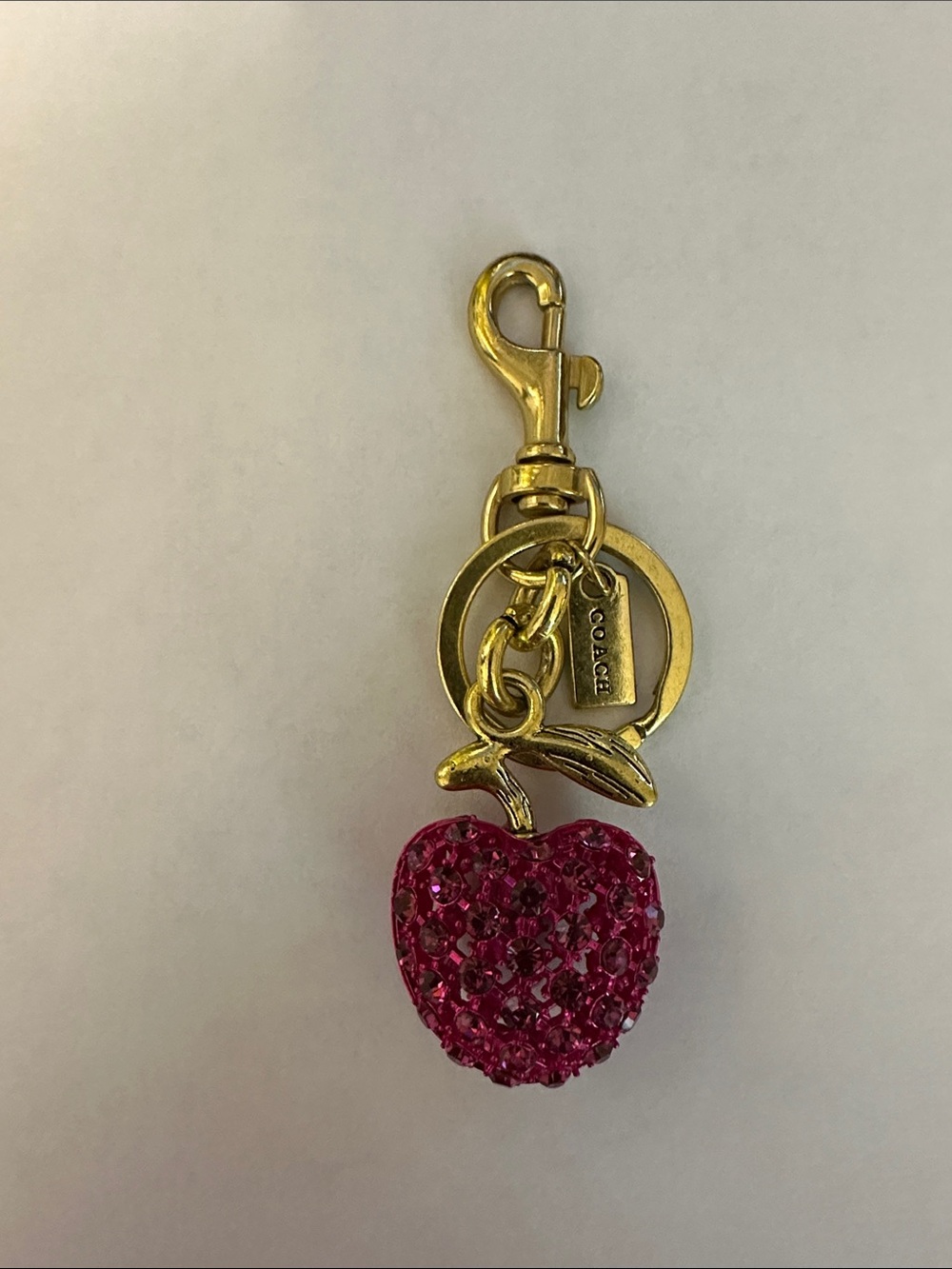 Unbranded Inspired Gold-tone Keychain with Fuchsia Crystal Apple Charm